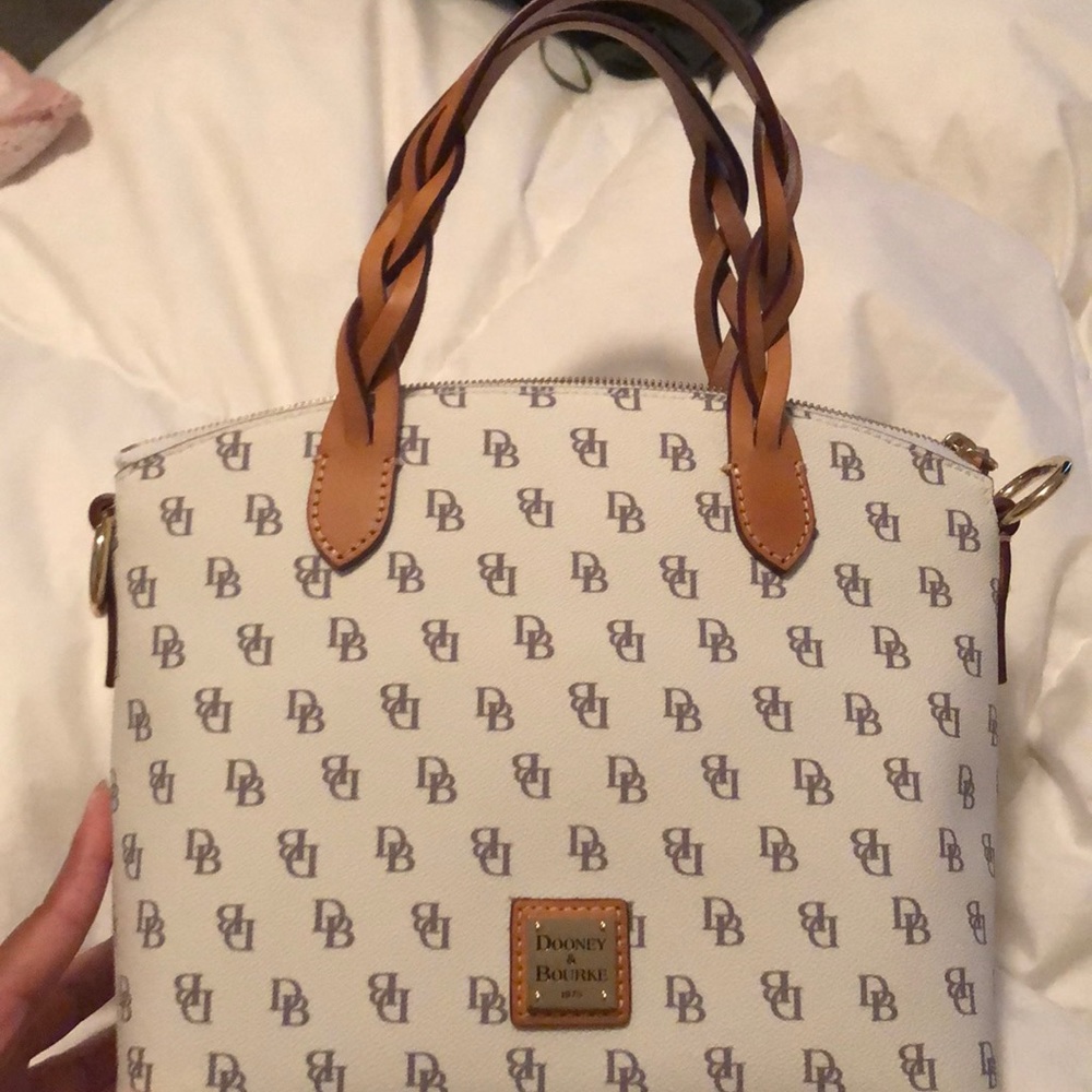Dooney & Bourke